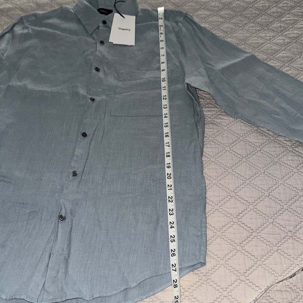 THEORY Summer Linen Irving Shirt perfect for summer wear day and night - Picture 5 of 9